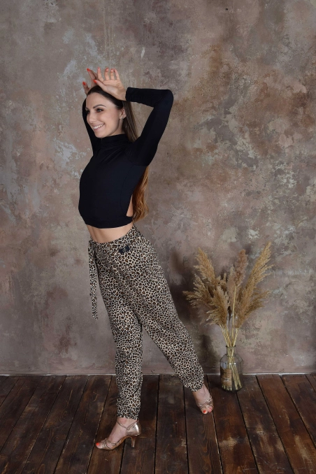 BASIC LEO PANTS