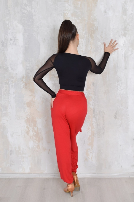 BASIC RED PANTS